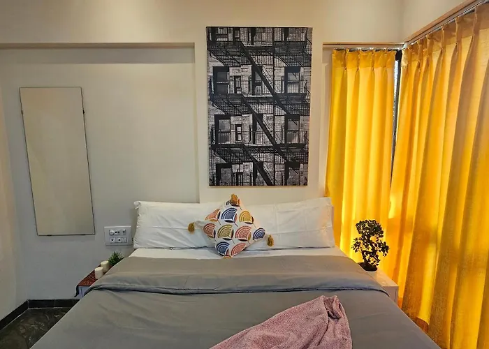 Lite Stays - Vile Parle East
