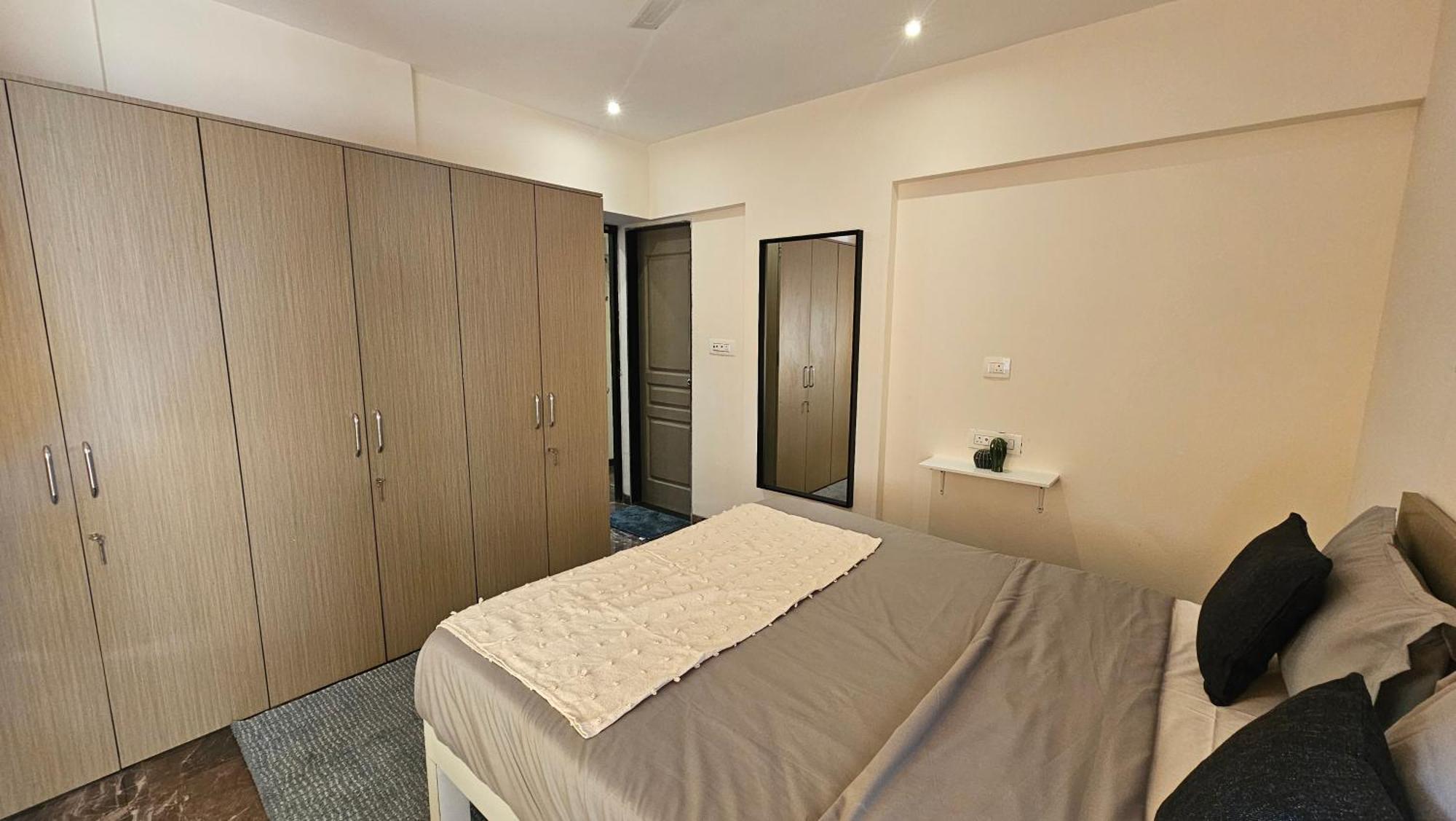 Lite - Parle East Apartment *
