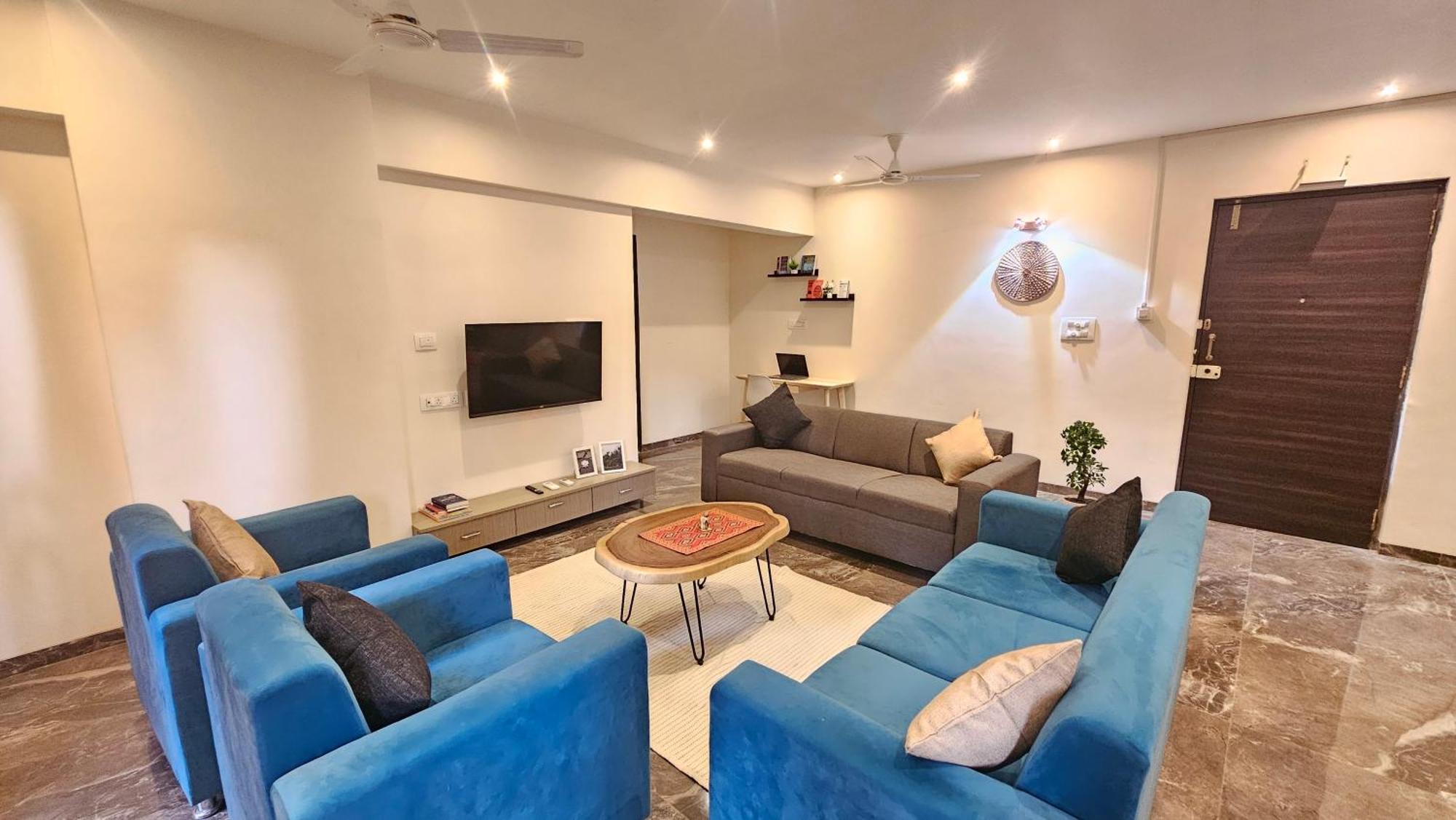 Apartment Lite - Parle East Mumbai